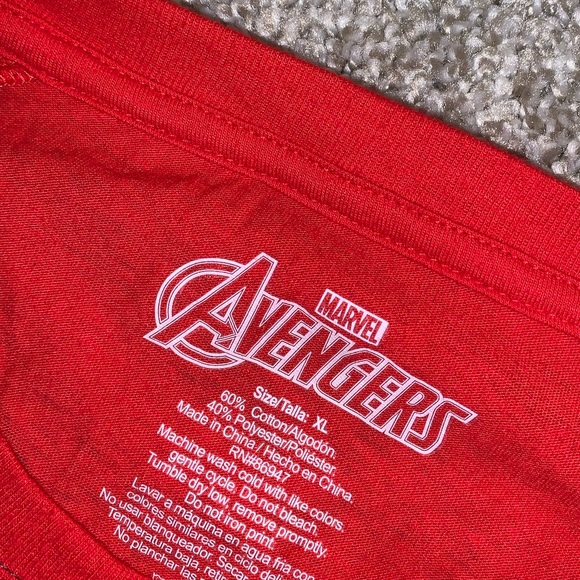 Marvel Avengers Red & Gray Shirt size XL - Picture 6 of 8